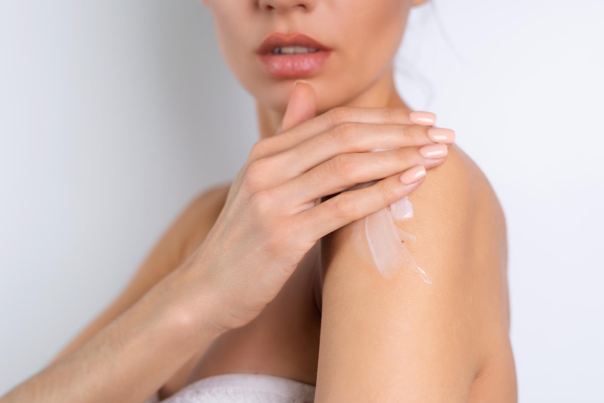 La ciencia detrás de tus cremas: así funcionan los ingredientes que usas